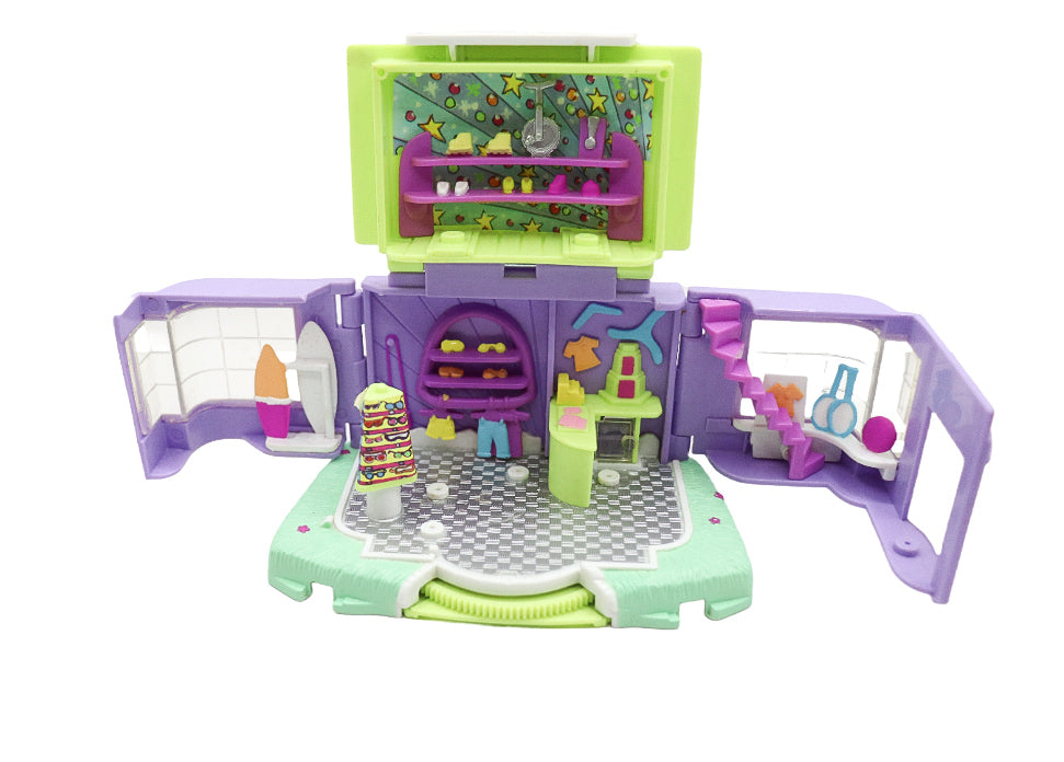 2000 Polly Pocket movin' sports shop