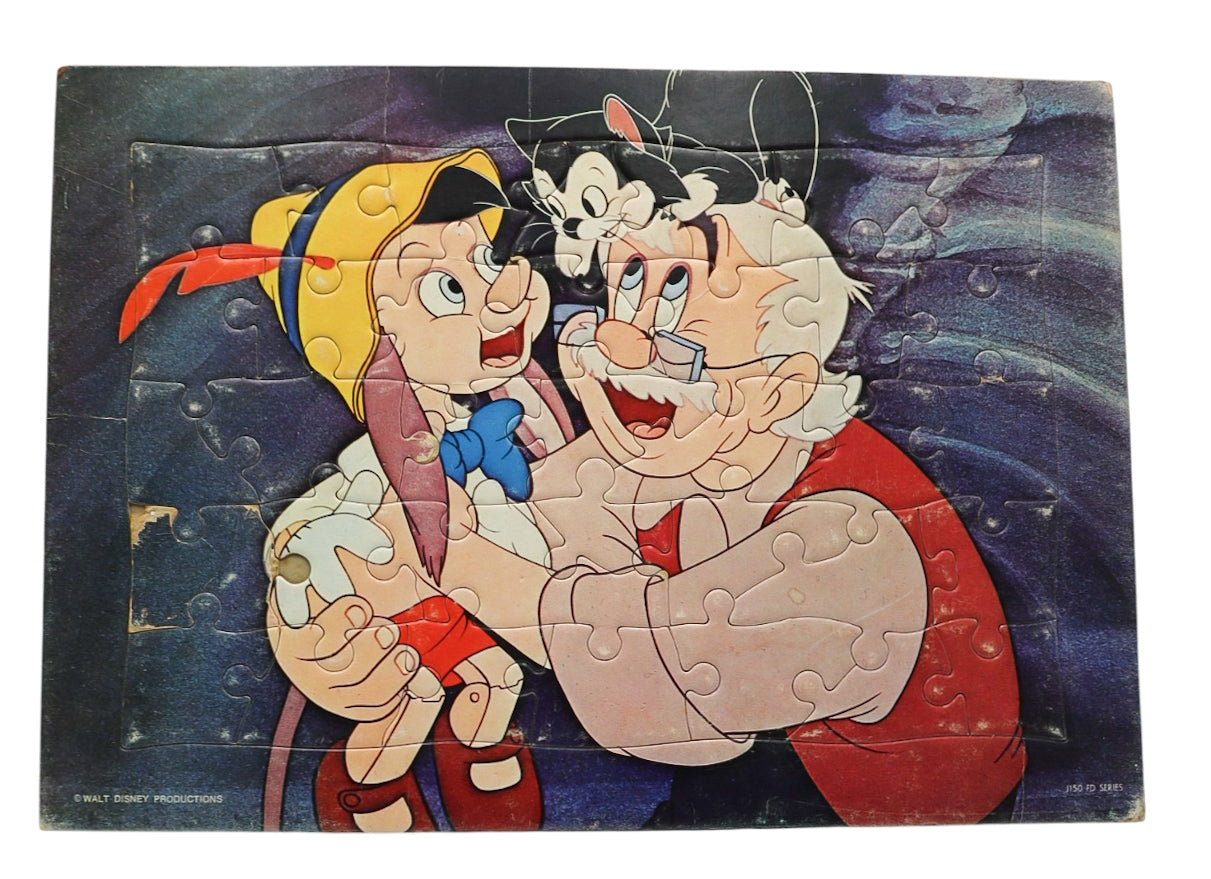 1950s Vintage Walt Disney Productions Pinocchio Jigsaw Puzzle J150 FD Series Geppetto Figaro