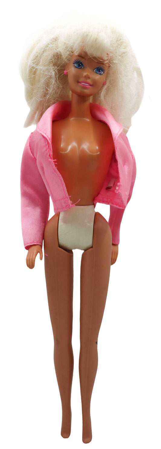 1996 Mattel Chic Barbie Doll