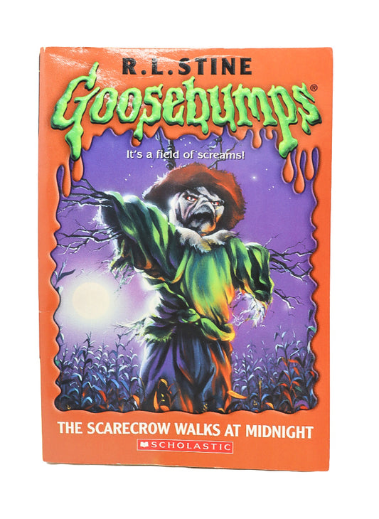 R.L Stine Goosebumps - The scarecrow walks at midnight book #2