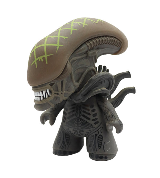 Titans loot crate exclusive Alien Vinyl figure