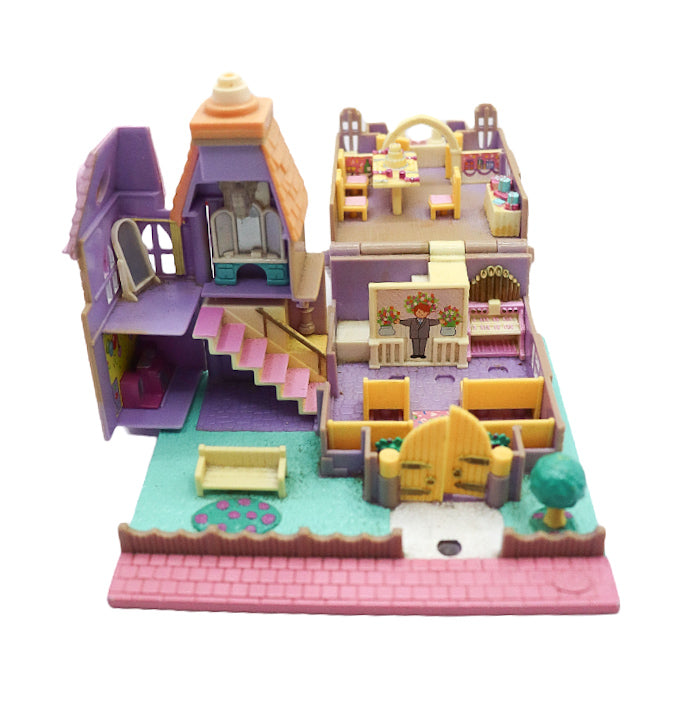 1993 Bluebird Polly Pocket wedding chapel