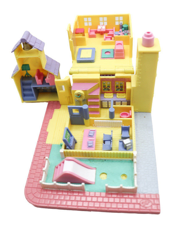 1993 Polly Pocket school house