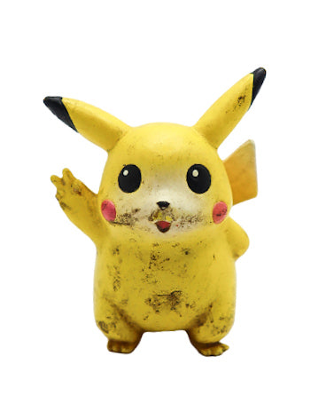 1999 Tomy Pokemon Pikachu peace sign