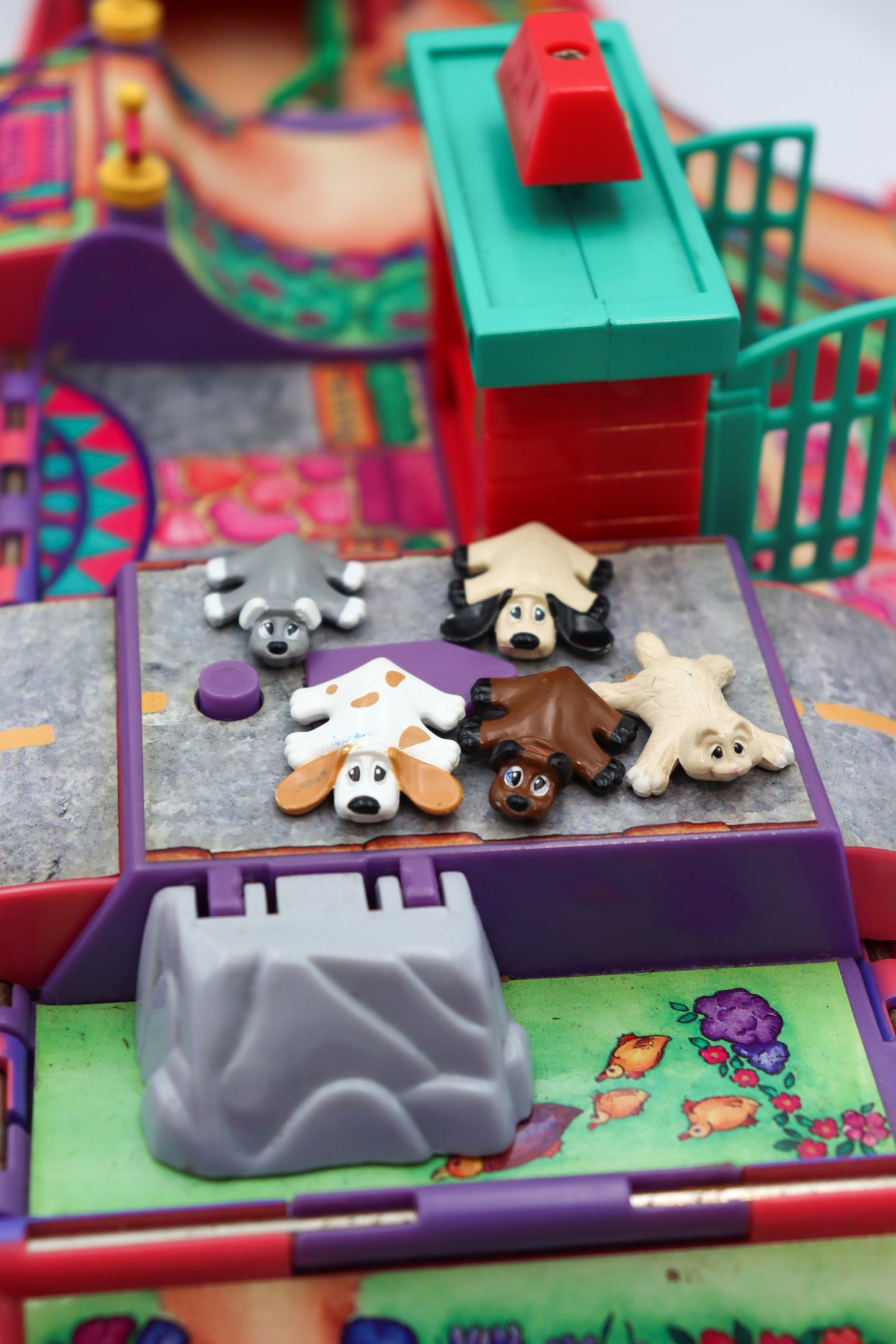 1995 Galoob Pound Puppies Van Bus Circus Playground playset