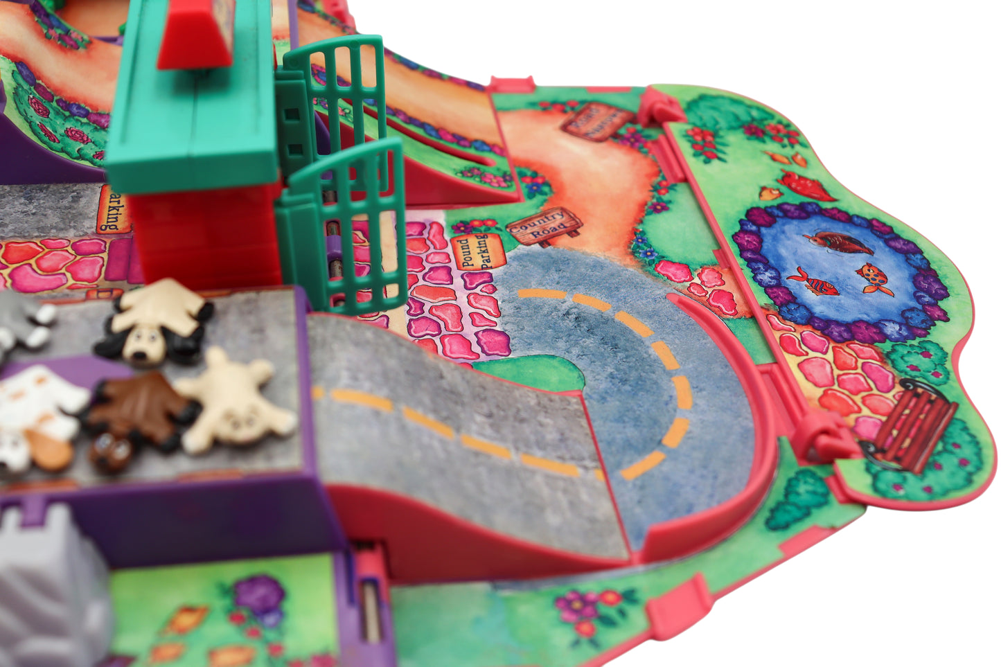 1995 Galoob Pound Puppies Van Bus Circus Playground playset