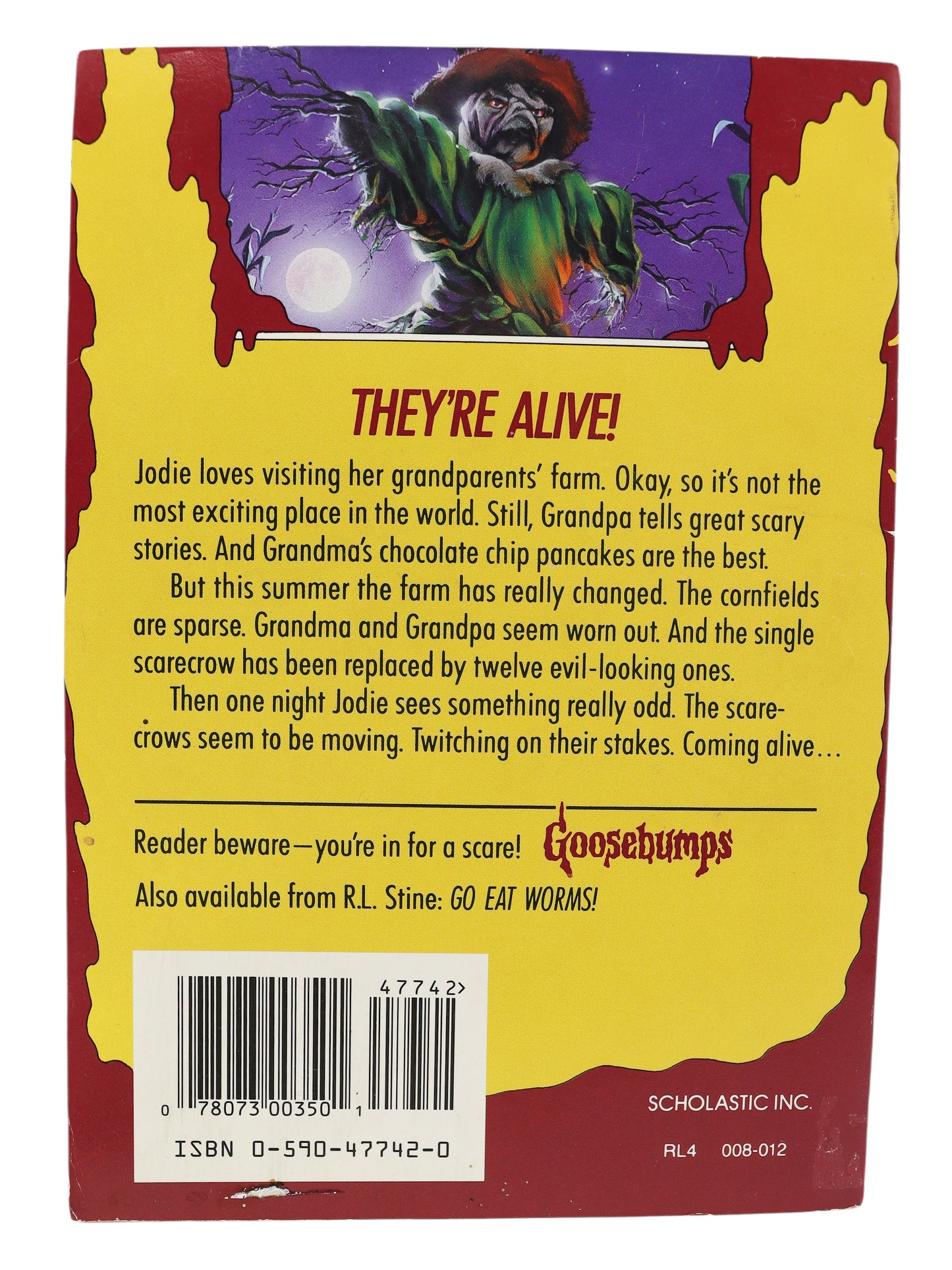 R.L Stine Goosebumps - The scarecrow walks at midnight Book