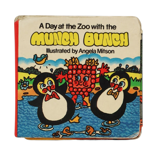 1981 A Day at the Zoo with the Munch Bunch Book