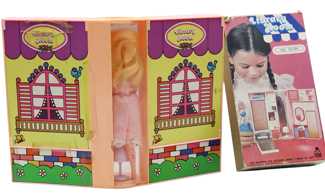 1970s Vintage Library Room Bed Room Doll & Modular Playset Set In Original Box