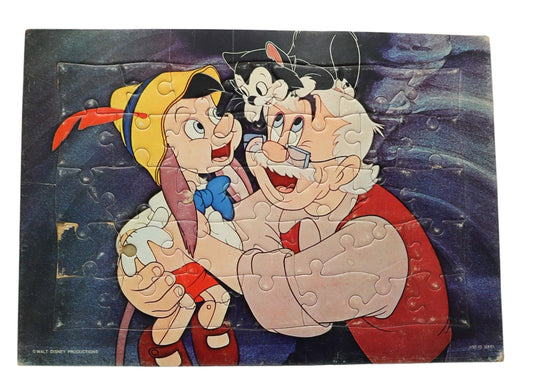 1950s Vintage Walt Disney Productions Pinocchio Jigsaw Puzzle J150 FD Series Geppetto Figaro