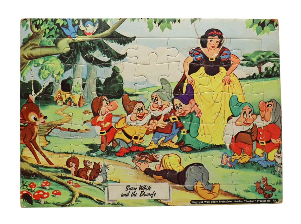 1952 Vintage Walt Disney's Snow White and the Dwarfs Holdson Tray Puzzle