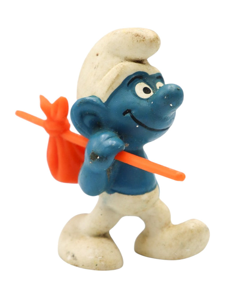 1975 Traveler Smurf #20088 Vintage Figurine with Orange Hobo Sack Stick Schleich Bully