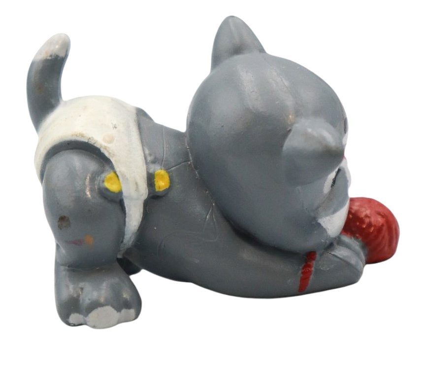 1991 Galoob Magic Diaper Pets Grey Kitten with Yarn Ball PVC Figure Assorted