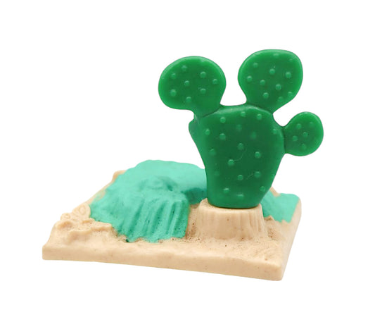1992 Kenner Littlest Pet Shop Color Changing Chameleon Terrarium Cactus/ Desert Insert