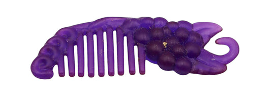 1980s Unknown Grapes Comb
