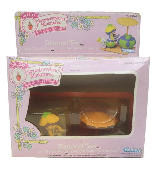 1980s Strawberry Shortcake Deluxe Strawberryland Miniatures Almond Tea