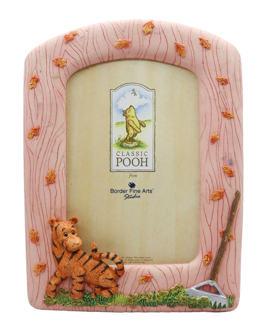 Border Fine Arts Classic Pooh Frame