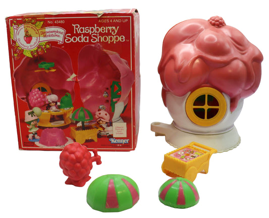 1981 Strawberry Shortcake Raspberry Soda Shoppe