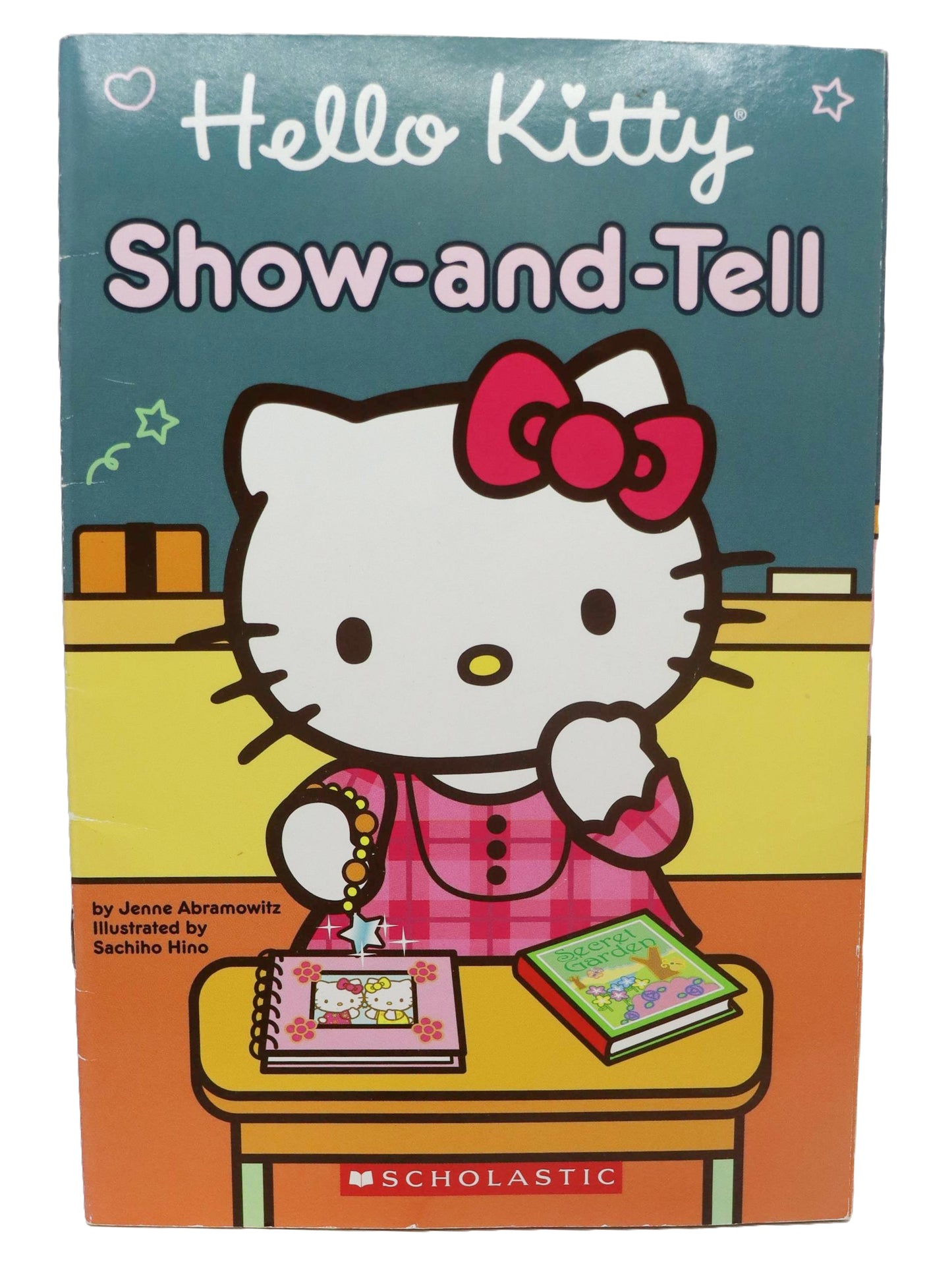 Sanrio Hello Kitty Shoe-And-Tell Book